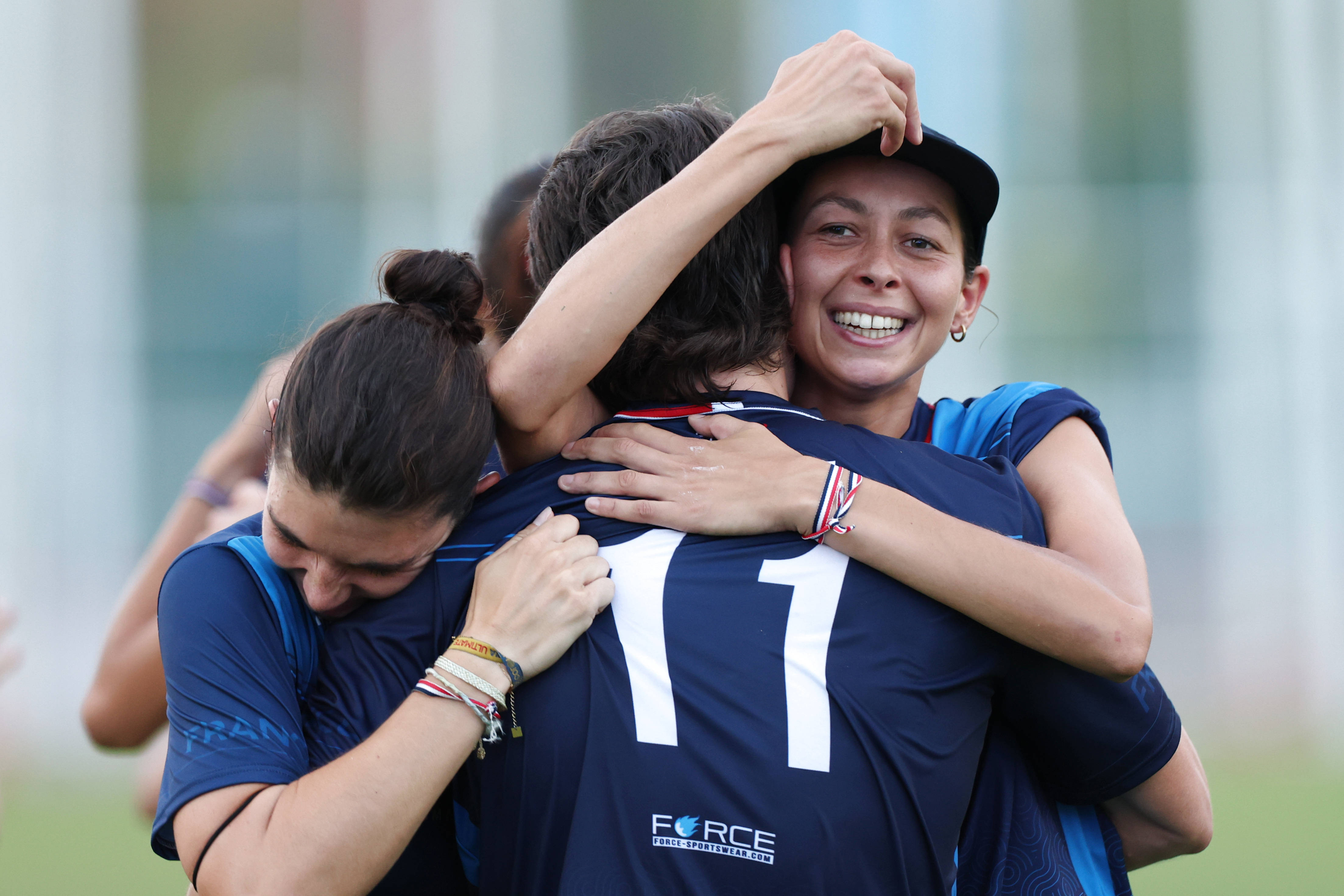 哥伦比亚队备战欧锦赛资格赛，士气高昂的简单介绍