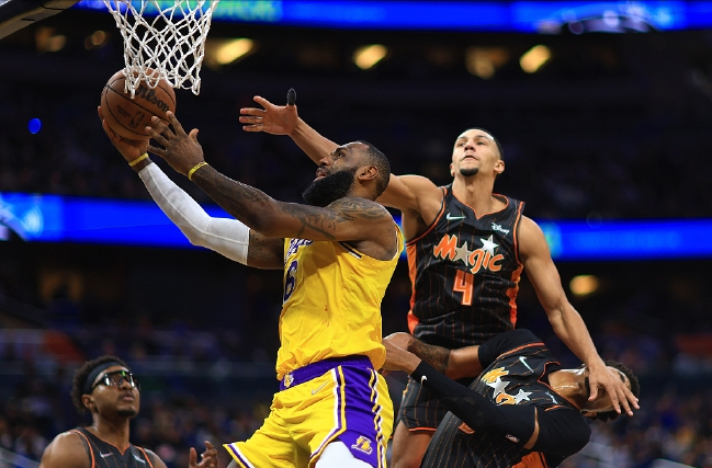 恶意犯规引发球员团结，共同维权的简单介绍