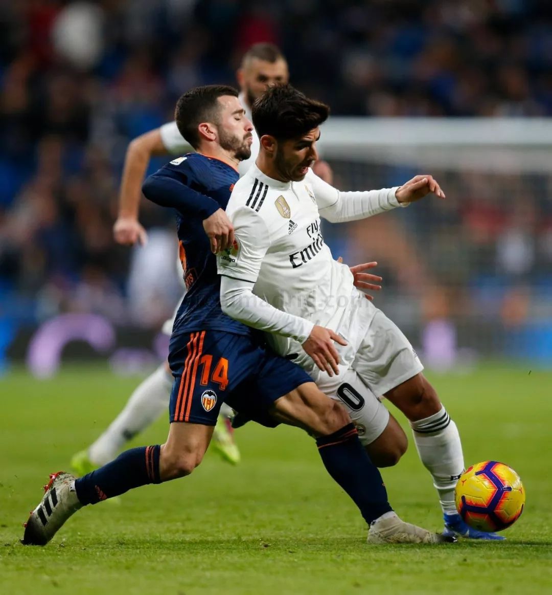 瓦伦西亚取得关键胜利，逼近前六的简单介绍